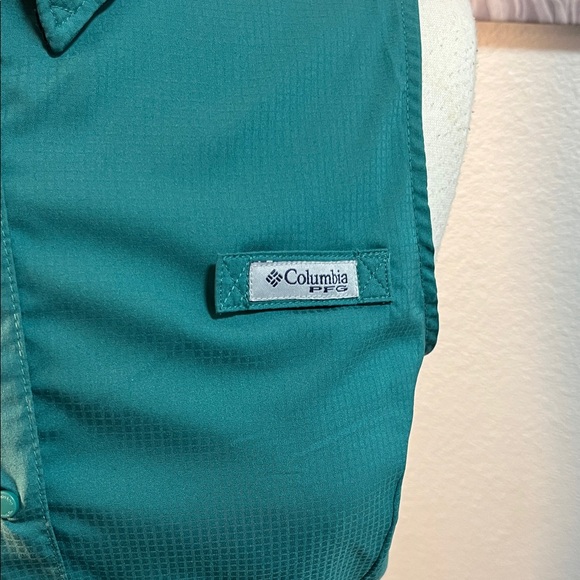 Columbia Women's PFG Tamiami Sleeveless Shirt - Picture 2 of 10